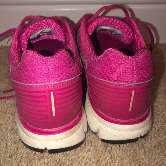 Nike running shoes - Picture 3 of 4